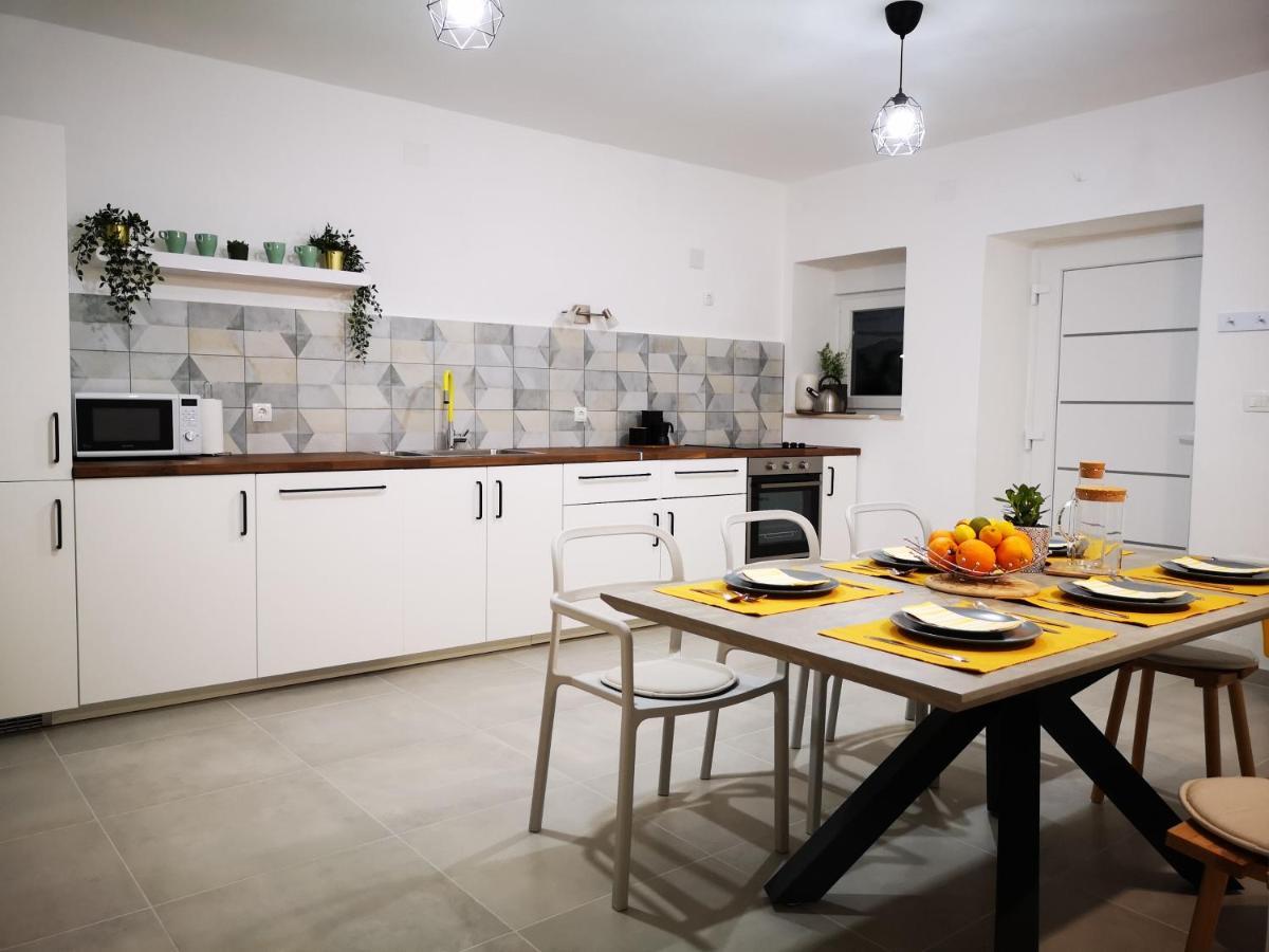 Apartment Sunrise, Coastal Istra, Pula Duga Uvala Pavicini Buitenkant foto